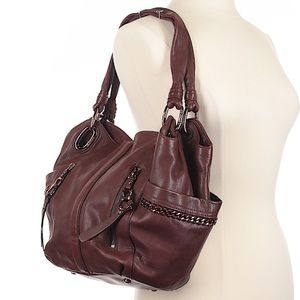B. MAKOWSKY LEATHER HANDBAG WITH BRONZE HARDWARE